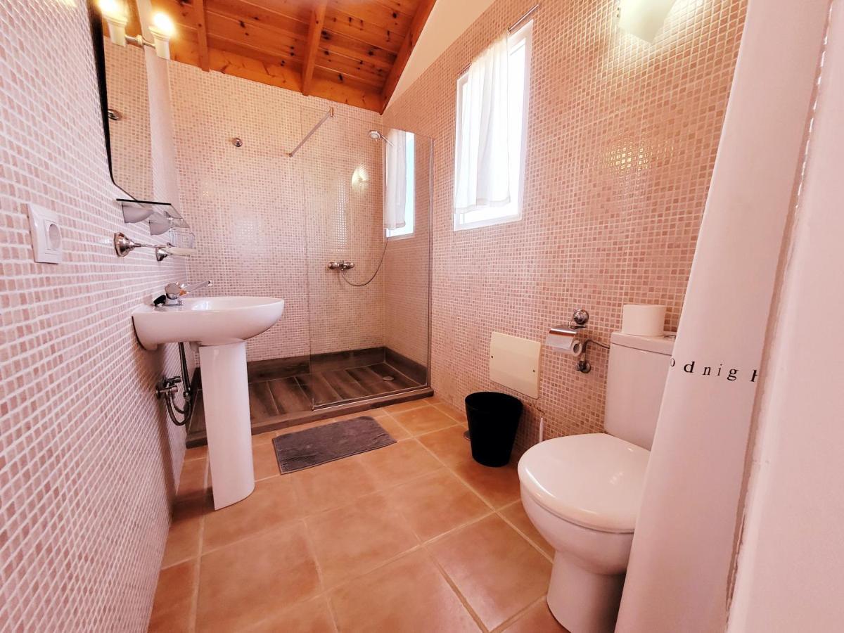 Villatommy Heated Pool, Hottub, Fast Wifi Лахарес Екстериор снимка