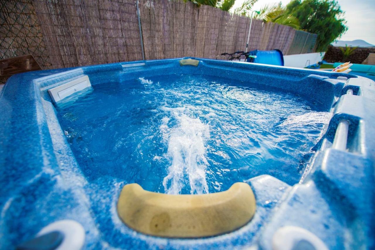 Villatommy Heated Pool, Hottub, Fast Wifi Лахарес Екстериор снимка